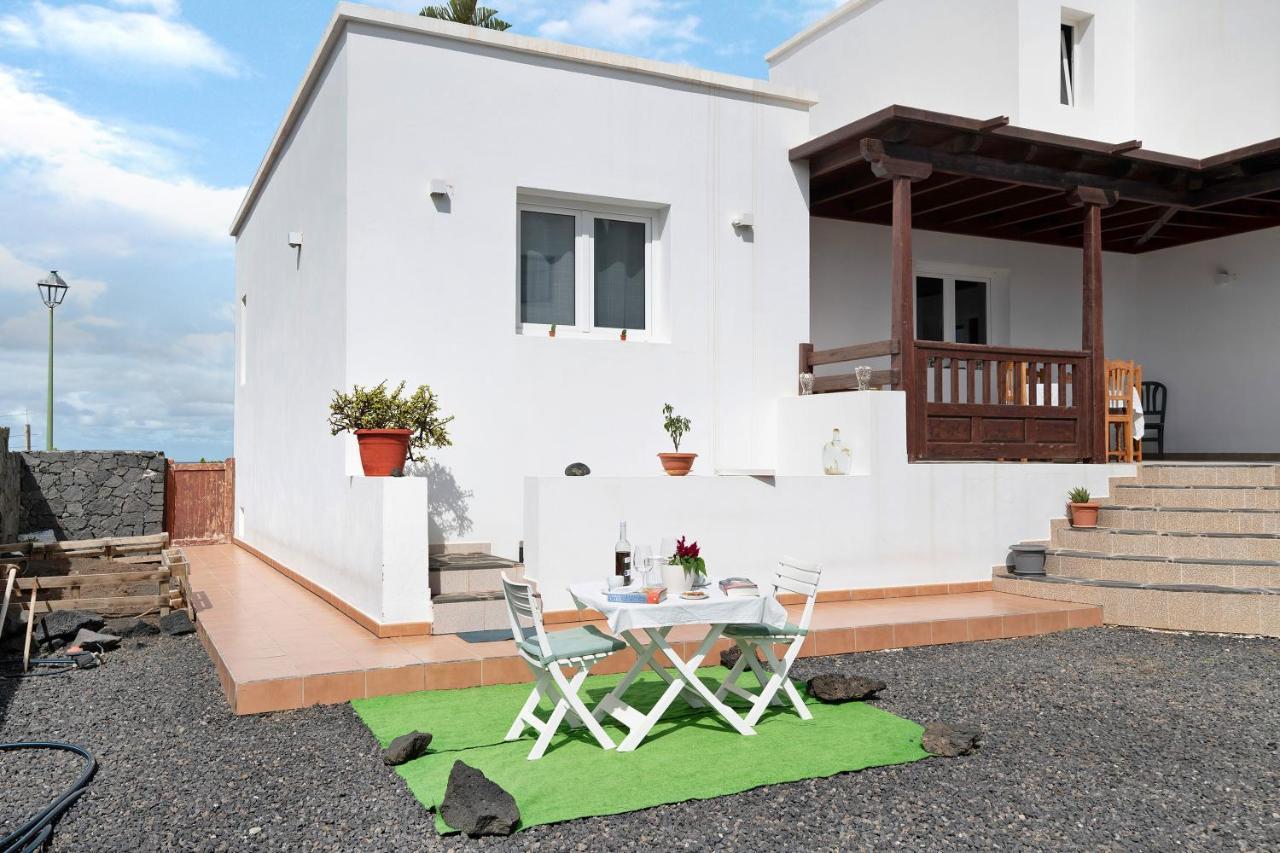 Casa Rosi Apartment Tinajo Bagian luar foto